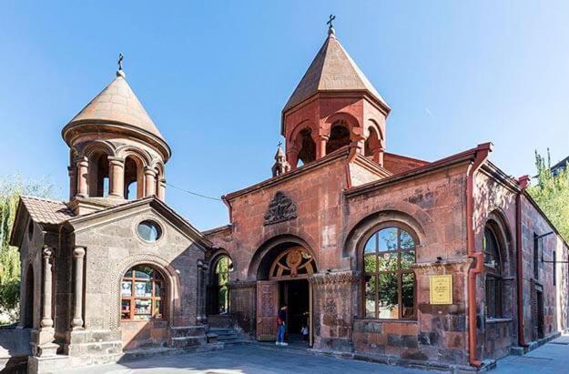Апартаменты Мансардные В Центре Еревана Bagian luar foto